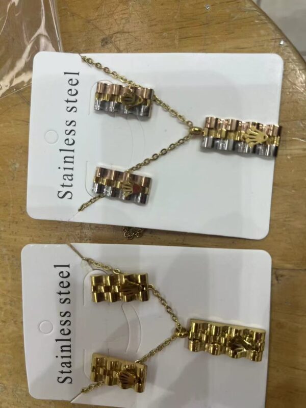 Small sets - Image 49