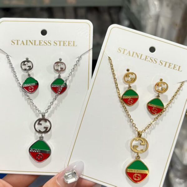 Small sets - Image 101