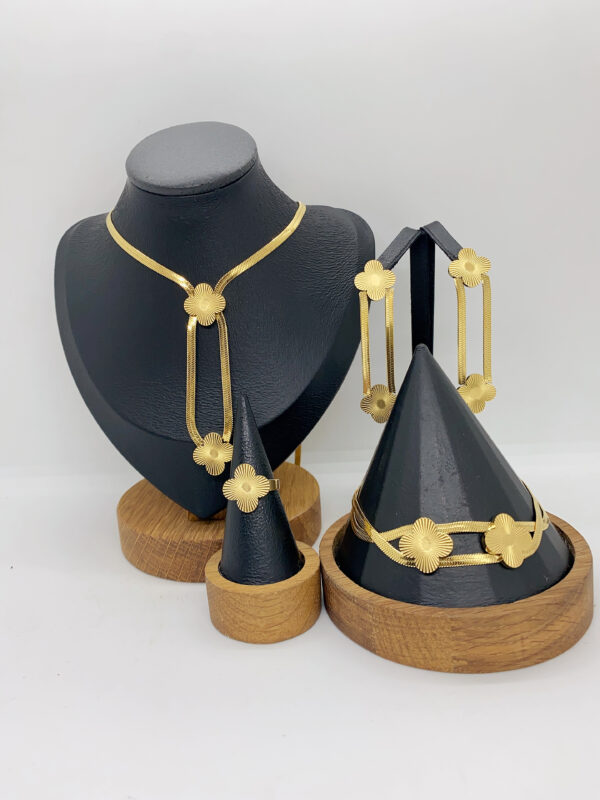 sets - Image 13