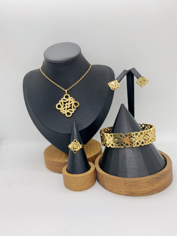 sets - Image 25