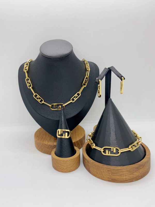 sets - Image 32
