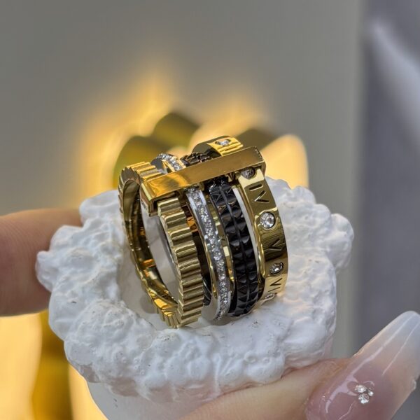 Rings - Image 8