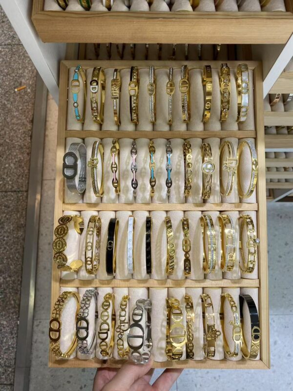 Bangle - Image 77