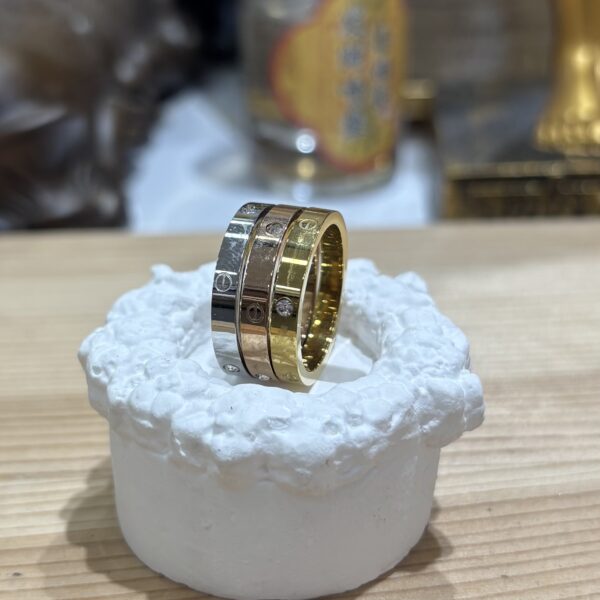 Rings - Image 25