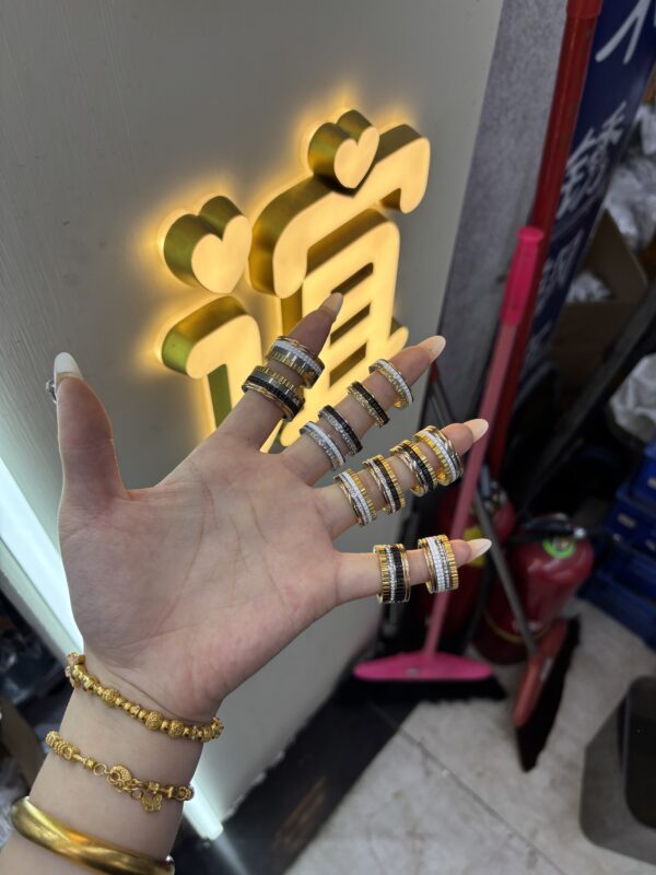 Rings - Image 27