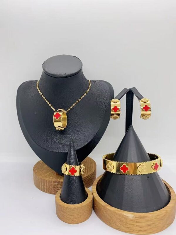 sets - Image 111