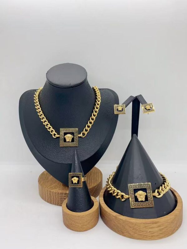 sets - Image 117