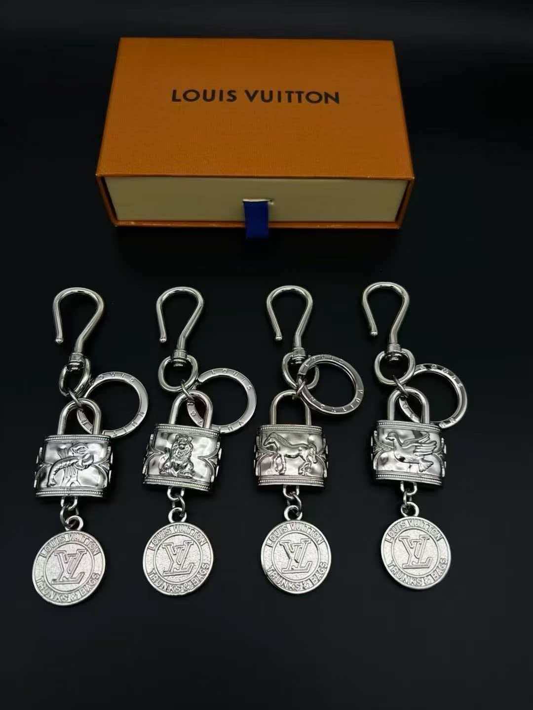Keychain & bag chain - Image 159