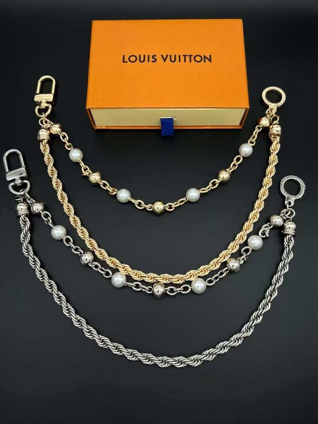 Keychain & bag chain - Image 161