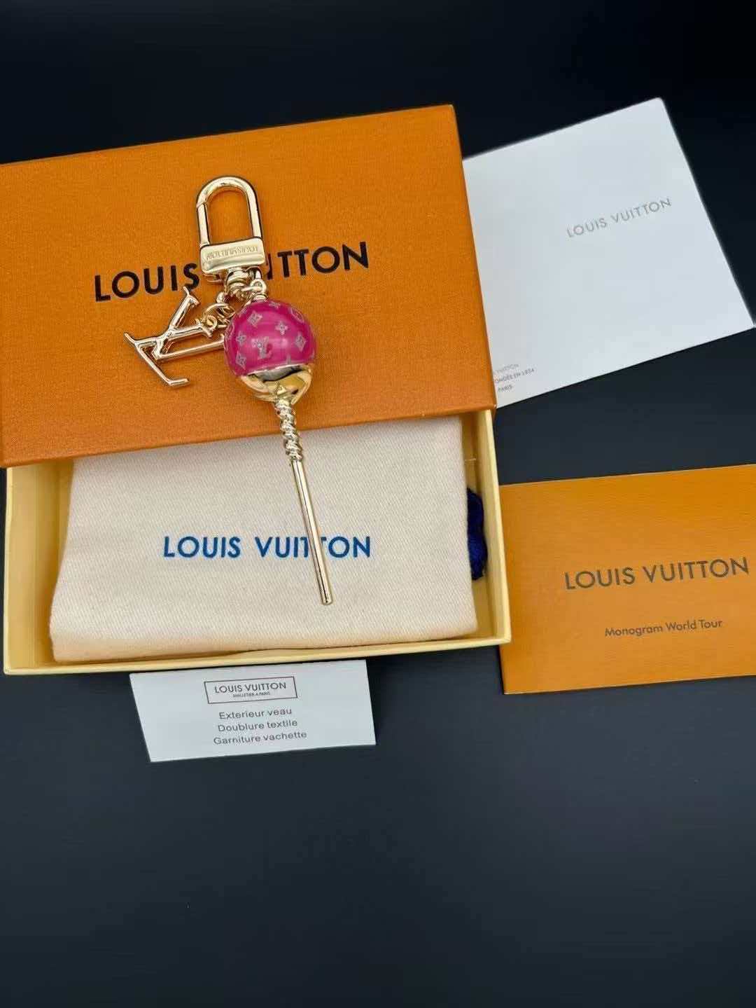 Keychain & bag chain - Image 179