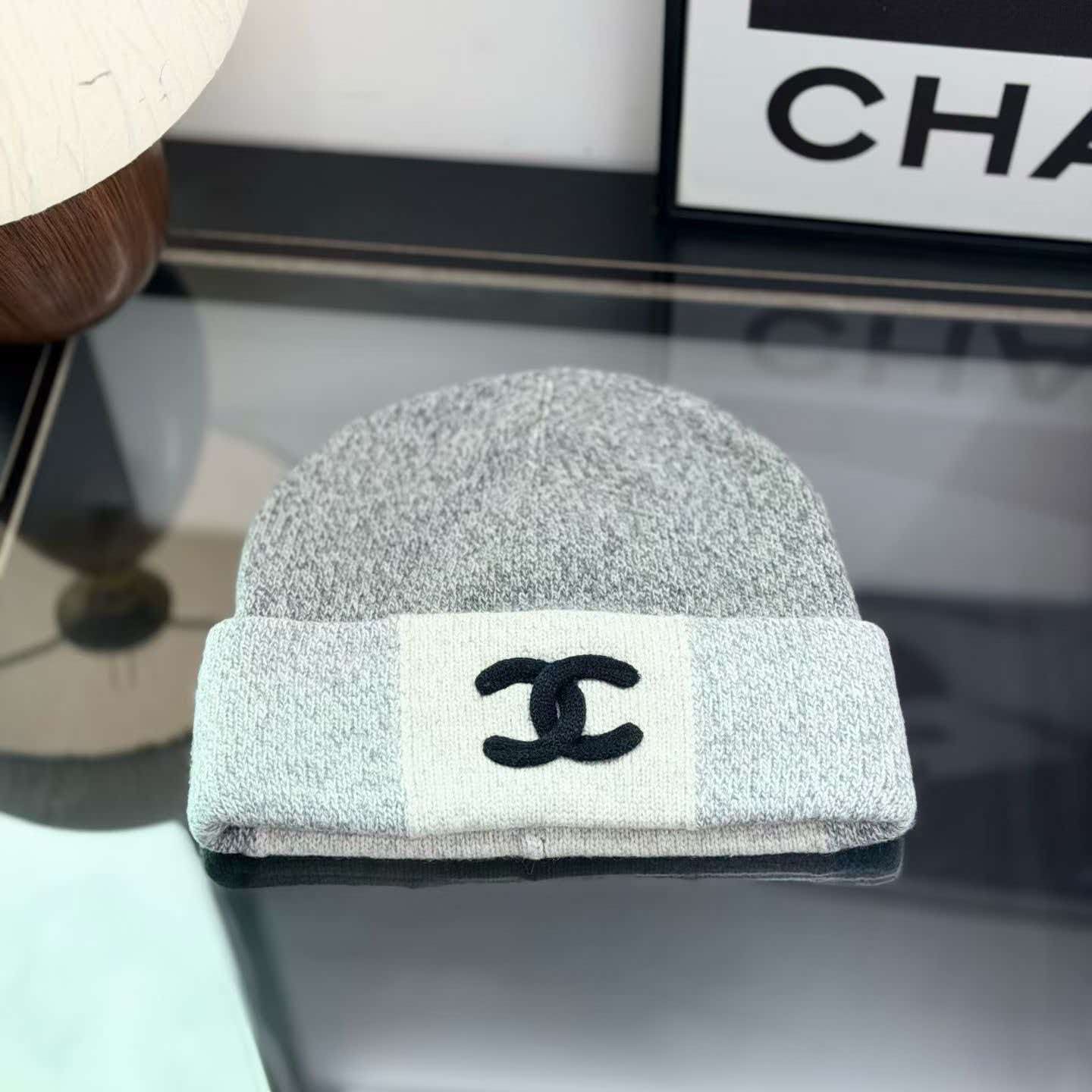 hat & glove - Image 53